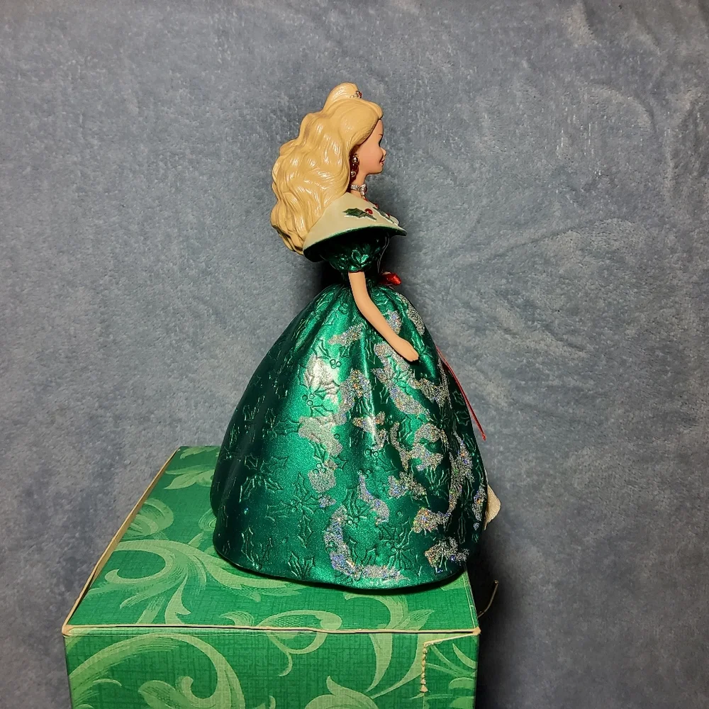 New In Box Vintage 1996 Hallmark Holiday Barbie Stocking Hanger Green Glittery - Picture 6 of 8